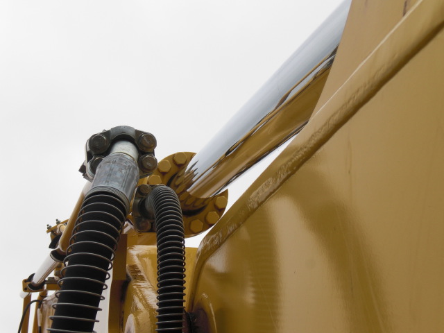PC200-11 507489 16.JPG